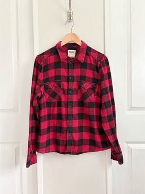 TNA Aritzia Red & Black Buffalo Plaid Flannel Shirt | Size L
